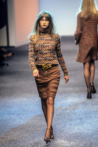 346867726_Missoni1997WomenRTW21.thumb.jpg.4002485d3055d0b9e9675d60eb9f01a7.jpg