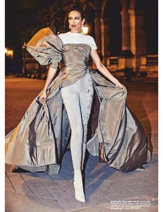 Hola Fashion Especial Alta Costura Otono Invierno 2018 2019_downmagaz.com-page-010.jpg