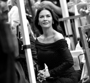 Catherine+Zeta+Jones+Hollywood+Walk+Fame+Ceremony+623n6zs74Rtx.jpg