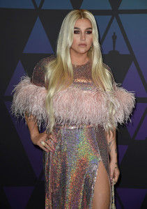 Kesha+Academy+Motion+Picture+Arts+Sciences+WxnQzqYT_RRx.jpg