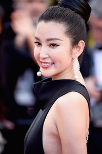 Li+Bingbing+Cafe+Society+Opening+Gala+Red+Jnf3Fqbz6qLx.jpg