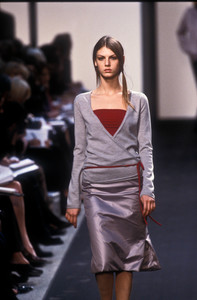 577361159_Byblos1998WomenRTW32.thumb.jpg.a7301b0d92eac75c03c47a0eea81b2b3.jpg