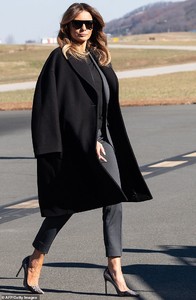 6755974-6438767-The_first_lady_returned_to_Washington_D_C_after_her_talk-m-12_1543429979204.jpg