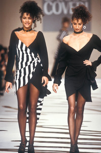 720009023_EnricoCoveri1988WomenRTW125.thumb.jpg.d52fa8092e42ac80f5b0e71168f96993.jpg