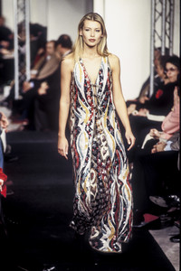 722130391_Missoni1993WomenRTW35.thumb.jpg.92edb164dcba03a3f509de99054873eb.jpg