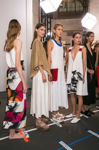 VictoriaBeckhamSpring2016vera_van2, 180h.jpg