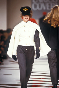 848783666_EnricoCoveri1988WomenRTW82.thumb.jpg.a39f3f1610ba3fae66f5f039689db19f.jpg