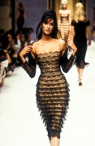 930206688_HerveLeger1996WomenRTW14.thumb.jpg.fba0d768db560d40bf0cbd82007e8baf.jpg