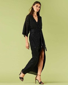 Brunello-Cucinelli-Monili-Beaded-Linen-Silk-Wrap-Kimono-Dress.thumb.jpg.06742126b705bb8630981924dedbd108.jpg