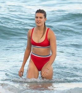Eugenie-Bouchard-in-Red-Bikini-2018--23-662x747.jpg