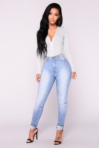 Fashion_Nova_09-12-17_Studio_2-528.jpg
