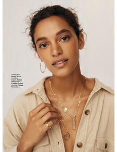 Grazia468-page-025.jpg