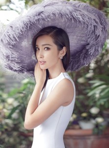 Harpers-Bazaar-China-Li-Bingbing-Chen-Man-2-759x1024.jpg