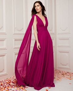 Monique-Lhuillier-V-Neck-Shoulder-Streamers-Draped-Silk-Chiffon-Evening-Gown.thumb.jpg.eddca3554a45017d934f1d052fe4c3e9.jpg