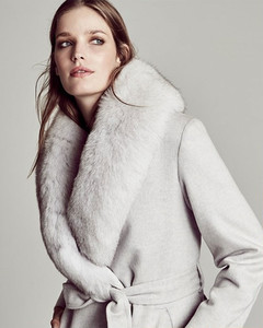 Sofia-Cashmere-Fox-Fur-Trimmed-Wool-Cashmere-Wrap-Coat.thumb.jpg.8639120df8b61b347ee91c20e131e822.jpg
