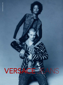 Versace-Jeans-FW18-Lea-Colombo-03.jpg