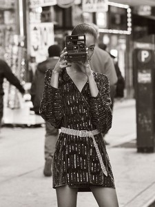 Zara-Winter-2018-Evening-Christian-MacDonald-08-620x825.thumb.jpg.3d6885eecff6621a1436b61aa3300d69.jpg