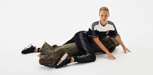 alexander-wang-adidas-originals-collection-season-four-drop-one-campaign-5.thumb.jpg.0ee3616d1d58412eb02e92d24f40da0d.jpg