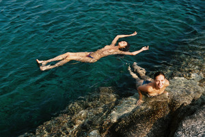 cameronhammond_sommerswim088.thumb.jpg.7e2b51a783a43cf0fbfe5e2b861a8ac3.jpg