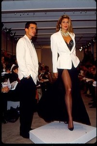 cindy-crawford-35mm-slide-high-quality_1_f32e66e8086bac396fdeb20e159017fc.jpg