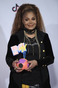 janet-jackson-mtv-ema-s-2018-in-bilbao-0.jpg