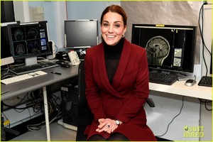 kate-middleton-college-london-november-2018-01.jpg