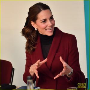 kate-middleton-college-london-november-2018-02.jpg