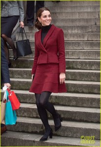 kate-middleton-college-london-november-2018-10.jpg