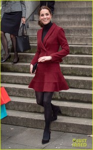 kate-middleton-college-london-november-2018-19.jpg