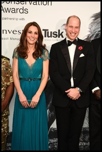 kate-middleton-tusk-conservation-awards-in-london-11-08-2018-3.jpg