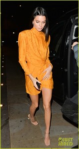 kendall-jenner-celebrates-chaos--sixtynine-cover-in-london-07.jpg