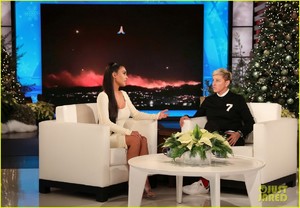 kim-kardashian-announces-major-donation-to-california-wildfire-relief-efforts-04.jpg
