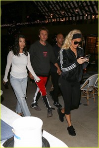 kim-kardashian-kanye-west-dinner-amid-wildfires-07.jpg