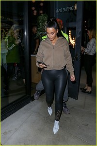 kim-kardashian-kanye-west-dinner-amid-wildfires-29.jpg