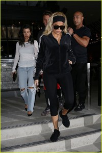 kim-kardashian-kanye-west-dinner-amid-wildfires-39.jpg