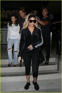 kim-kardashian-kanye-west-dinner-amid-wildfires-43.jpg