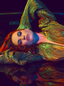 kinopoisk.ru-Lily-James-3197292.jpg