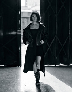 kinopoisk.ru-Lily-James-3268915.jpg