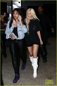 kylie-jenner-jordyn-woods-night-out-miami-06.jpg