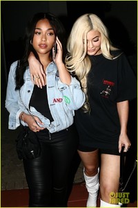 kylie-jenner-jordyn-woods-night-out-miami-10.jpg