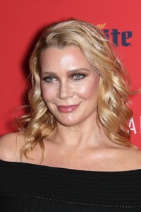 laurie-holden-the-american-s-tv-show-premiere-in-ny-4.thumb.jpg.cc5328885b0be2b18ce2c849ff40e4d3.jpg