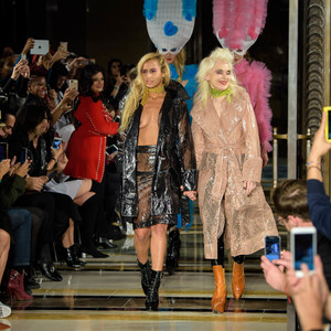 lfw-ss18-fashion-pam-hogg-barrygreenphoto-1455.thumb.jpg.553073a634e1ac85167d7fdac4dcd229.jpg