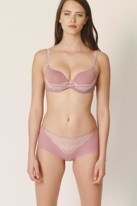 marie_jo-lingerie-padded_bra-erika-0102216-pink-0_3481360__16636.1536220387.thumb.jpg.341e910813b9e8be782cc32de9023f5d.jpg