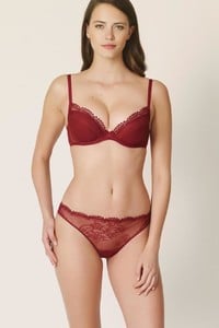 marie_jo-lingerie-push-up_bra-agatha-0102227-red-0_3481390__84587.1536220332.thumb.jpg.382a78c08a62e81e3877de75e232d412.jpg