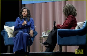 michelle-obama-explains-why-she-shys-away-from-politics-during-boston-visit-01.jpg