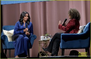 michelle-obama-explains-why-she-shys-away-from-politics-during-boston-visit-02.jpg