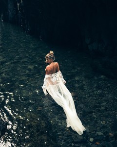 saraunderwood_42661435_113559542894947_7401119705771106248_n.thumb.jpg.fc3a3577391472ea113a9905d2c0a900.jpg