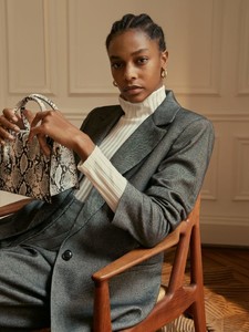 she_catalogo_theselection_10-768x1024.jpg