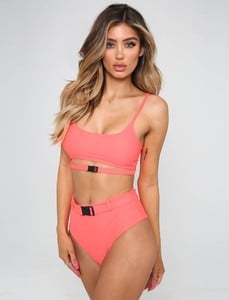 shopify_dea45e342b342fca9821c5ab73caff3b_jetson-bikini-set-neon-pink_7d5e9bdf-4634-4130-a181-9eb477b83844_1230x1230.jpg