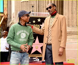 snoop-dogg-hollywood-walk-of-fame-18.jpg